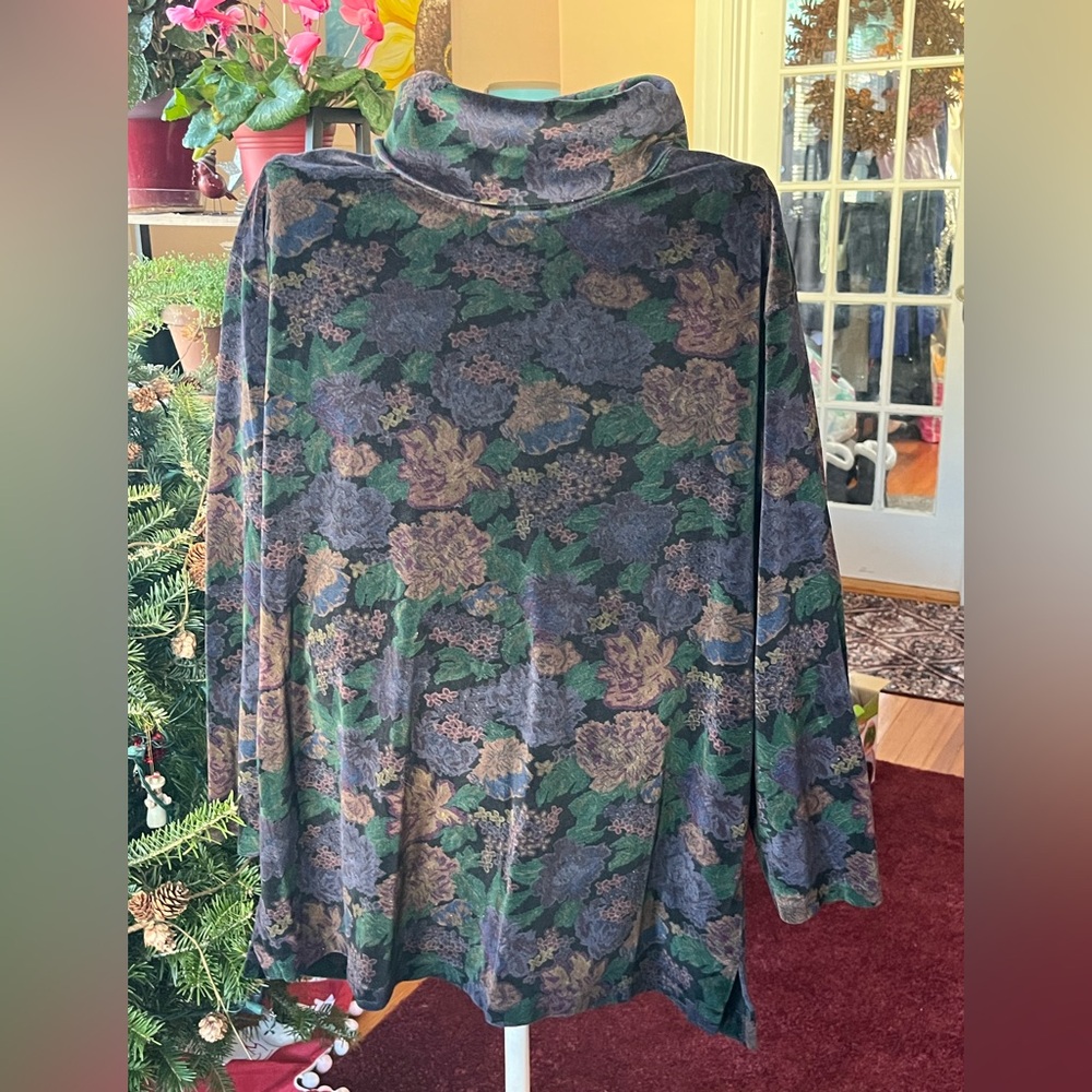 Jones Sport Floral Turtleneck Top